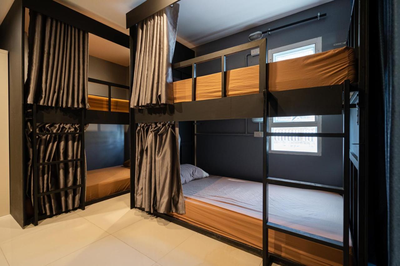 Black Pantera Hostel Patong Buitenkant foto