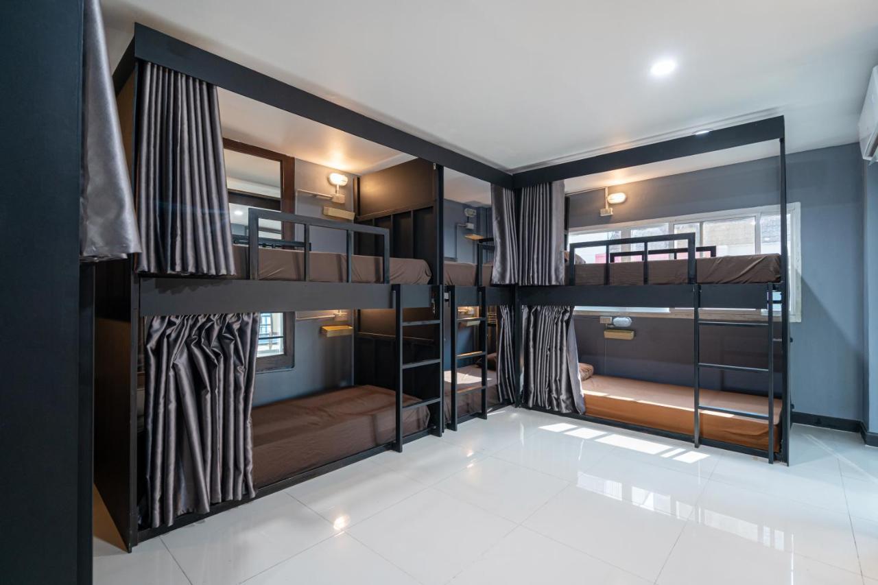 Black Pantera Hostel Patong Buitenkant foto