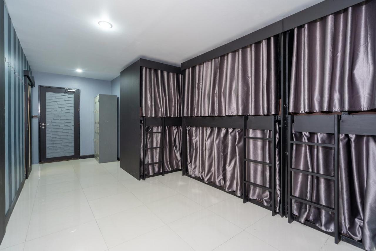 Black Pantera Hostel Patong Buitenkant foto